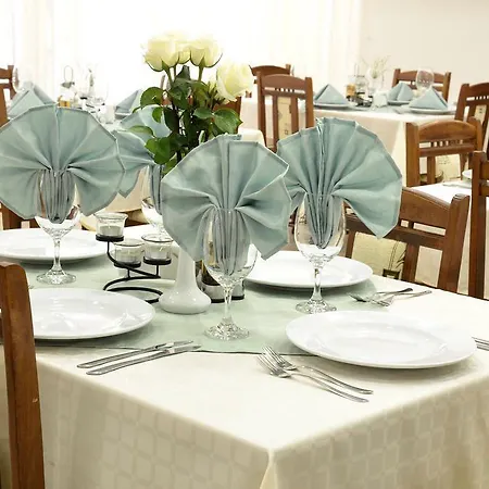 Glicinia Златни пясъци