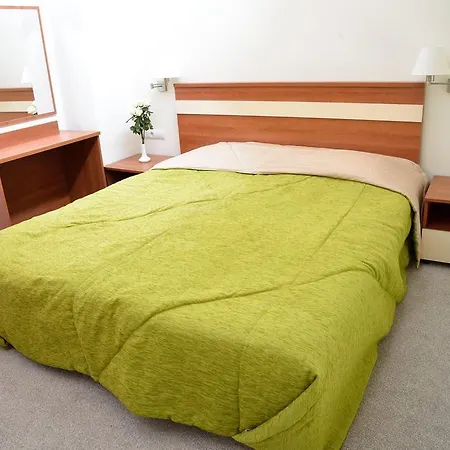 Glicinia Golden Sands