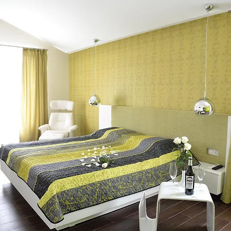 Glicinia Hotel Golden Sands